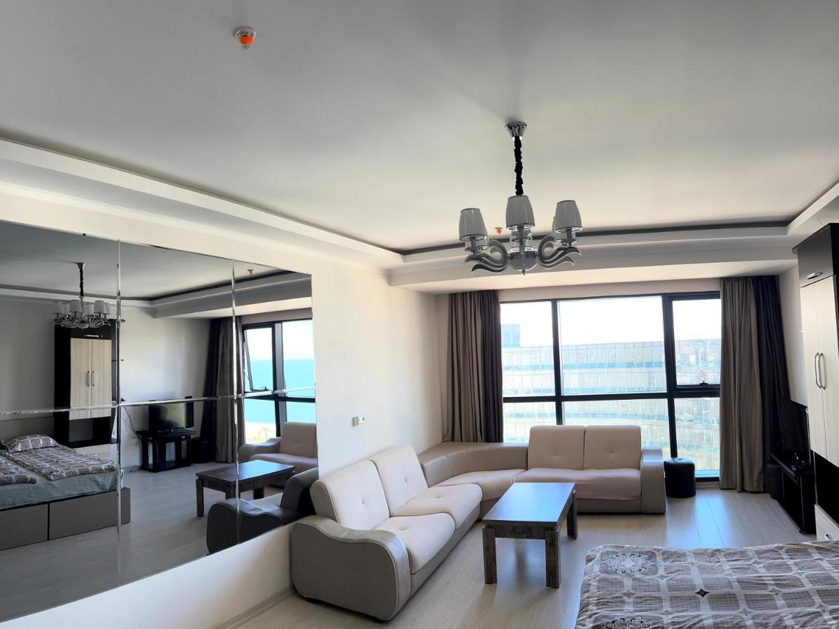 Angel Apartment In Porta Batumi Kültér fotó