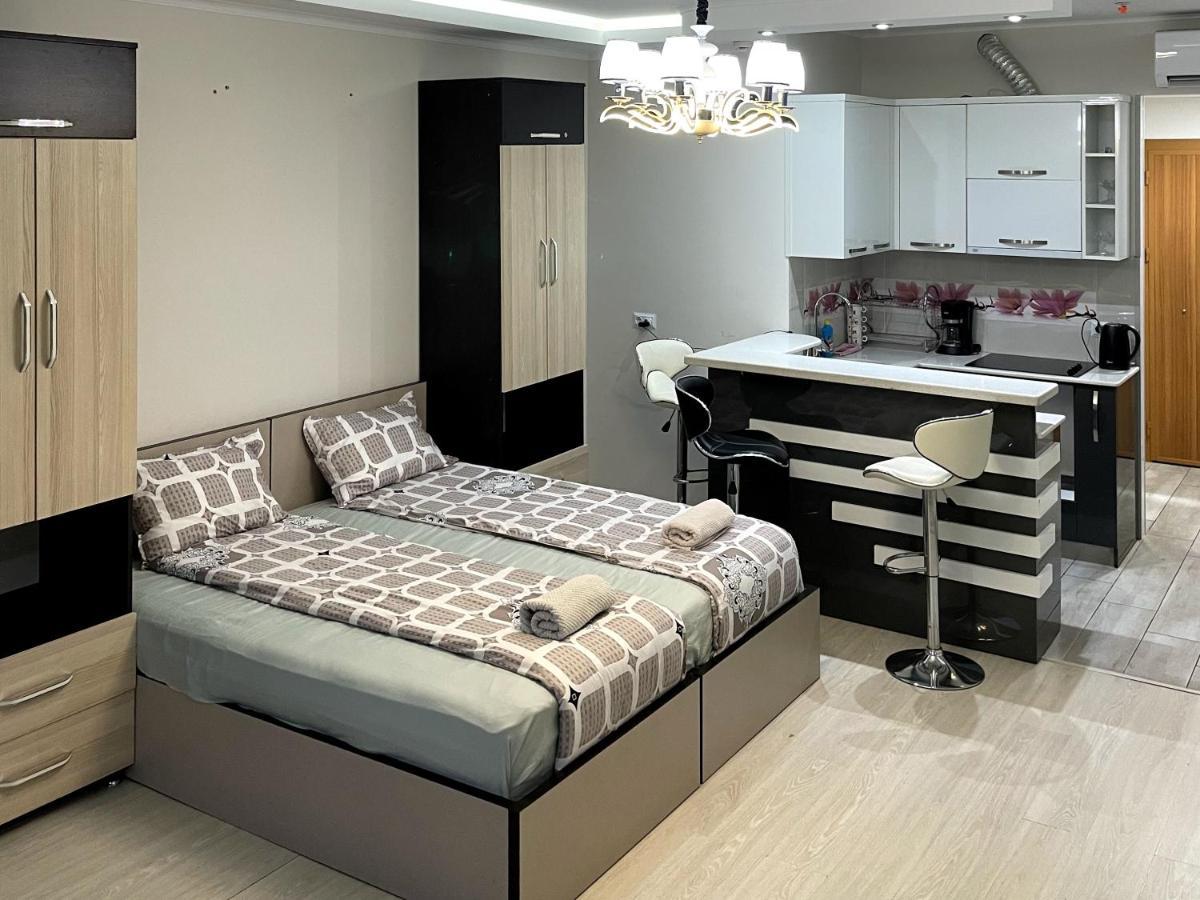 Angel Apartment In Porta Batumi Kültér fotó