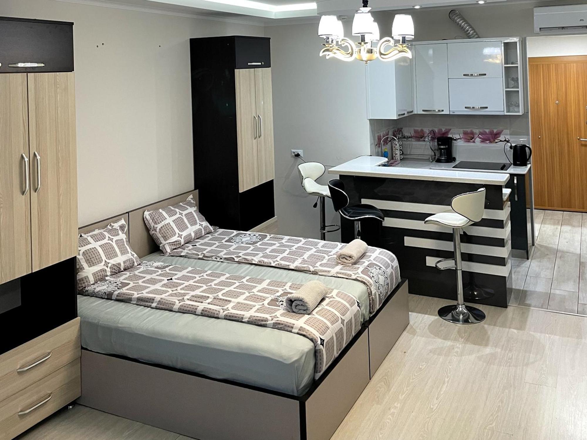 Angel Apartment In Porta Batumi Szoba fotó